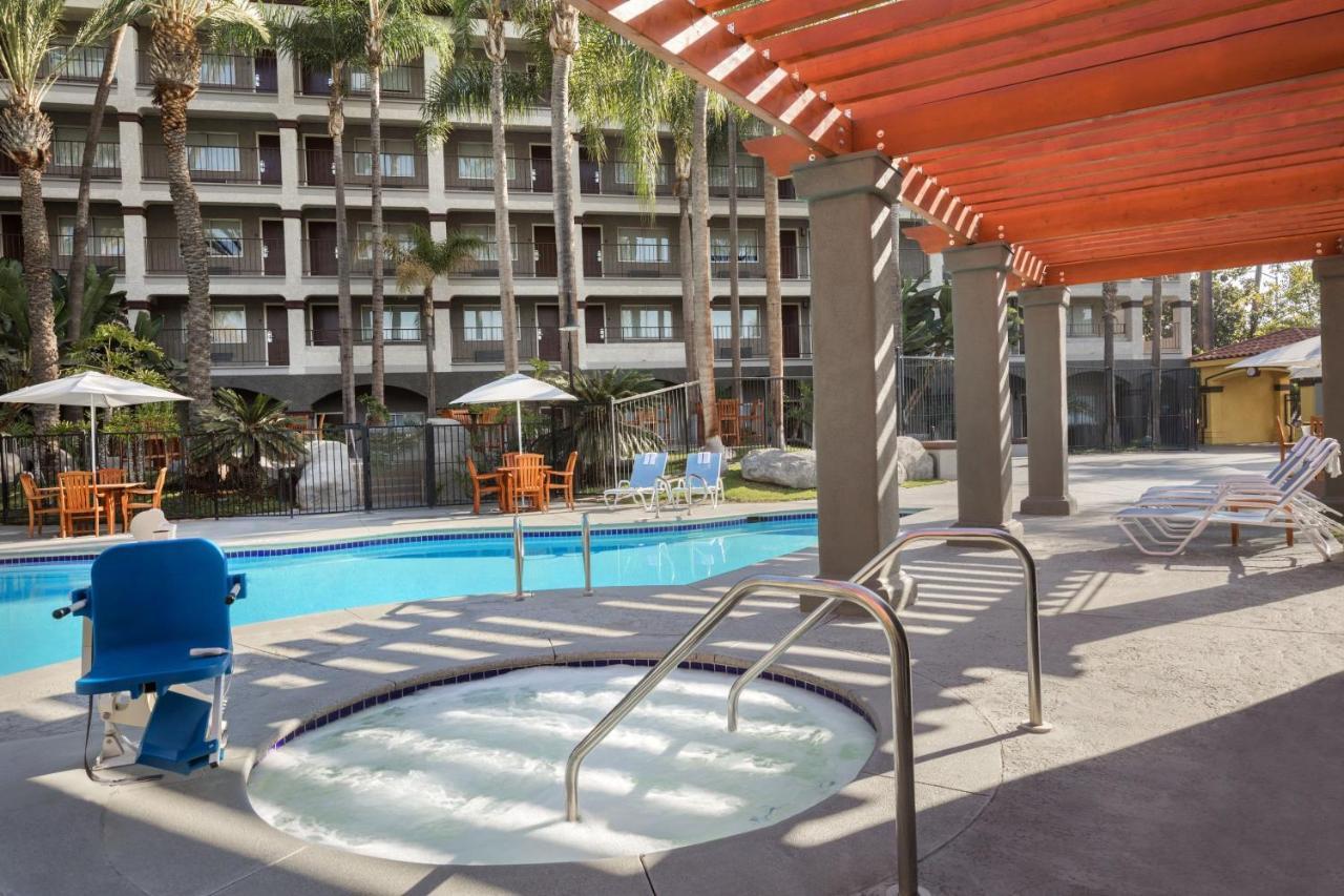 Four Points By Sheraton Anaheim Exteriér fotografie